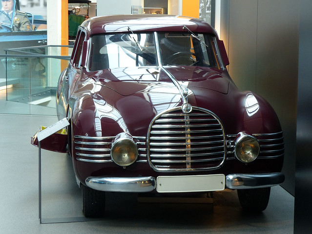1948 Horch 930S red v