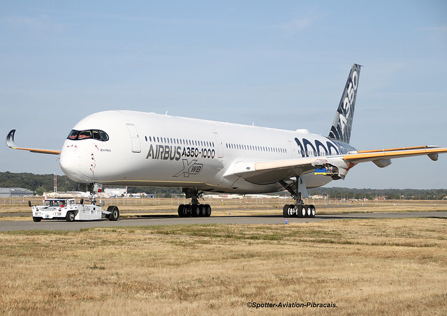 Airbus Industrie. First Airbus 350-1041 Spécial Livery