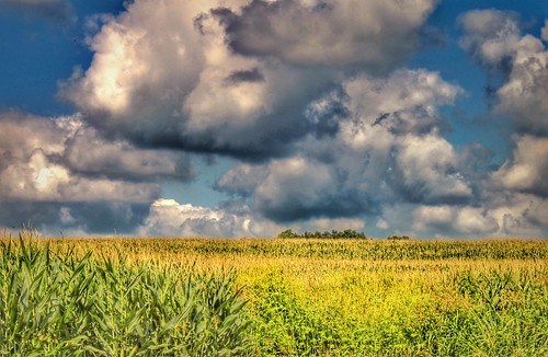 2011 canon eos dslr 500d t1i app rebel iphoneedit snapseed hdr handyphoto sky geotagged geotag facebook lynchburg landscape august summer jamiesmed ohio midwest photography clouds highlandcounty smalltown usa