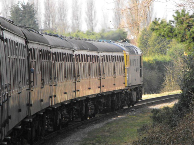 33109 (D6525) {Captain Bill Smith RNR} haulage on the East Lancashire Railway