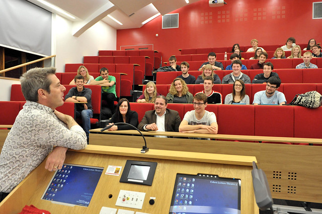 Prof Iain Stewart gives lecture to Geology students at the University of Hull