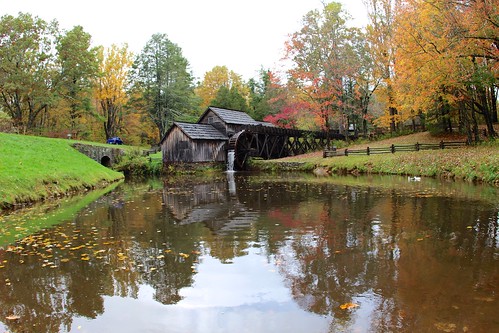reflection fall mill water pond foliage blueridgeparkway marbymill top252014runnerup