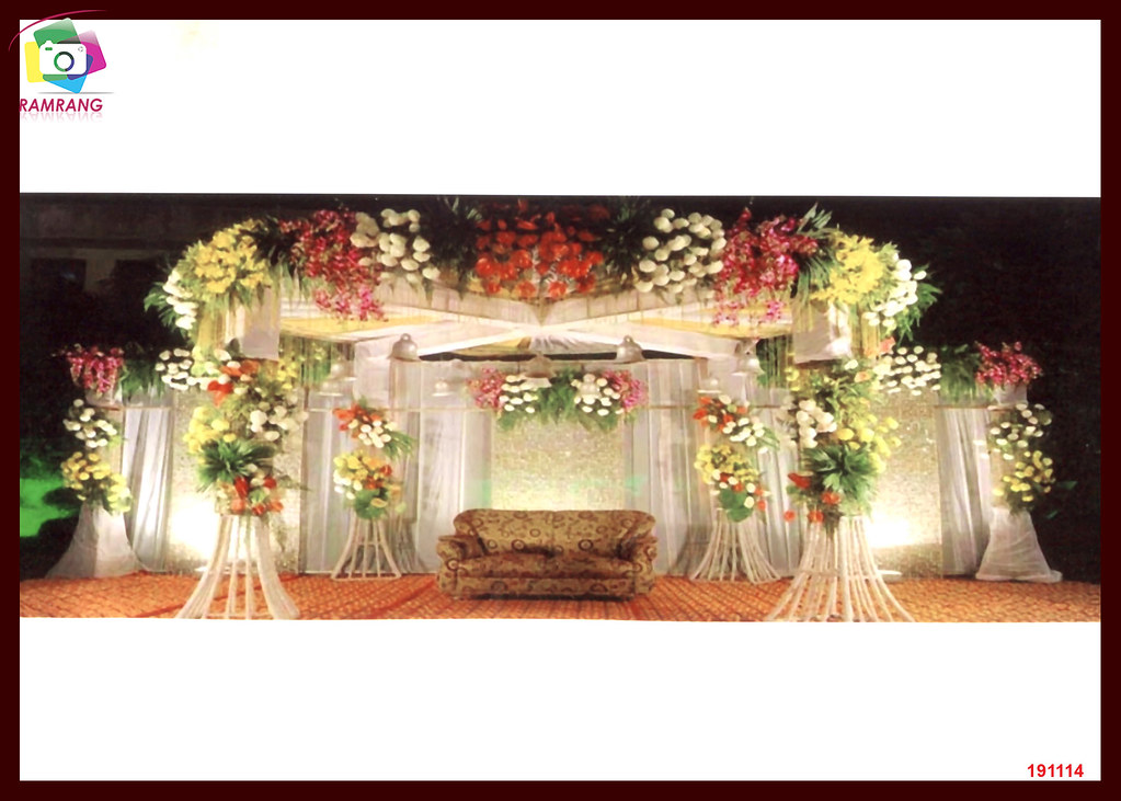 Pin by Vinod Pyarasani on vinod pyarasani | Beautiful wedding decorations,  Wedding stage decorations, Desi wedding decor