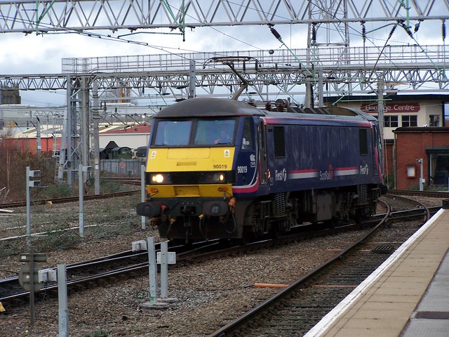 First Scotrail 90019 passing through Crewe 18-12-14