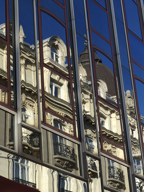 Lille, rue de Paris, façade vitrée