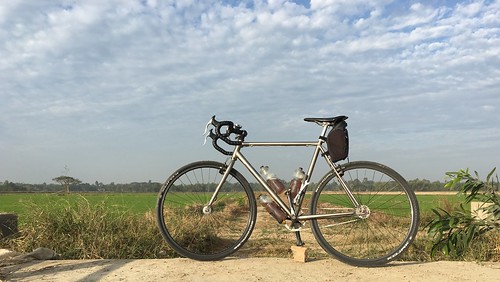 bicycle cycling burma delta singlespeed myanmar velo irrawaddy sepeda pathein bassein ayeyarwady kocmo tourbike ayeyarwadyregion patheindistrict kangyidaunttownship kangyidaunt kyonpadoke
