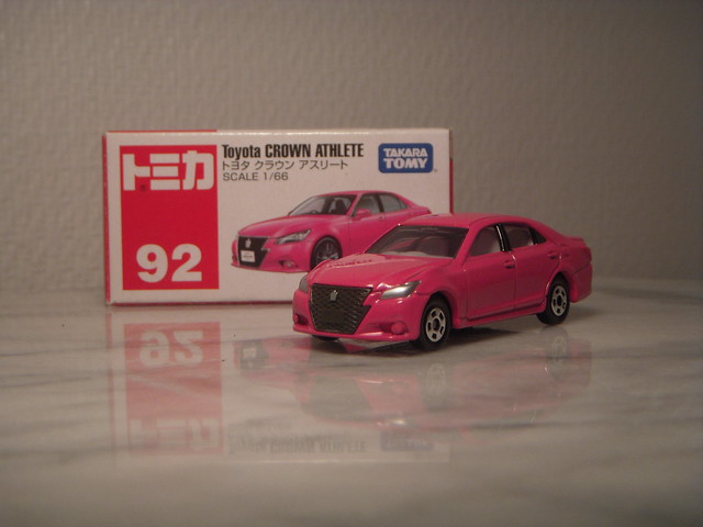 Toyota Crown Athlete (S210) 1:66 Diecast by Tomica