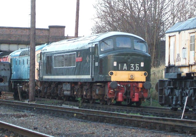 45125 (D123) {Leicestershire and Derbyshire Yeomanry} at Loughborough, Great Central Railway
