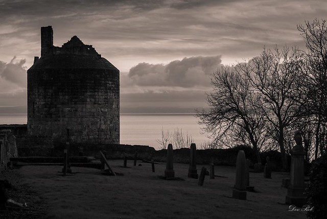 Ravenscraig castle and graveyard