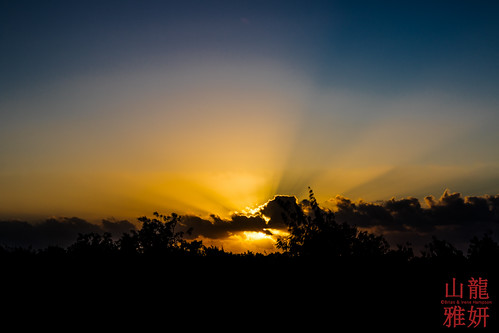 africa clouds jambiani mfumbwilodge sunrise tzday15 tanzania zanzibar cloudscape zanzibarcentralsouthregion tz