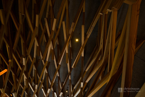 STARBUCKS COFFEE, Dazaifu Tenmangu Omotesando branch on ceiling (スターバックスコーヒー太宰府天満宮表参道店) | by christinayan01 (busy)