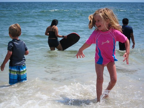 Everett & Maddie On The Beach by Joe Shlabotnik, everett 2014 ocean madeleine jonesbeach june2014 beach 60225mm zeroviewsonefave