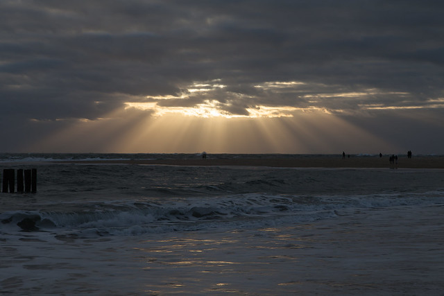 https://www.twin-loc.fr Sunset Coucher de soleil - Cap Ferret Bassin d'Arcachon Ocean Pecheur Fisherman Beach Plage Waves Vagues Water Eau - Picture Image Photography