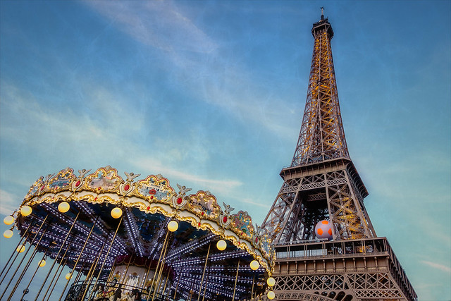 Carrousel de la Tour Eiffel