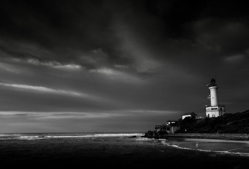 morning light lighthouse monochrome clouds sunrise nikon photographer photos jetty parks australia images victoria environment nationalparks fineartphotography pointlonsdale parksvictoria environmentalphotography fineartphotographer nikond800 environmentalphotographer leannecole leannecolephotography cokingradnd8filter