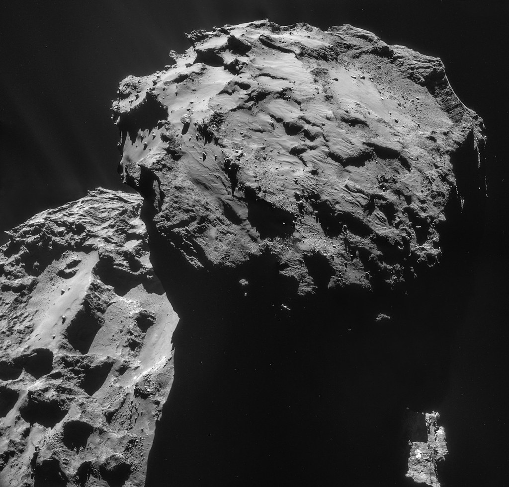 Comet 67P on 7 December 2014 – NavCam