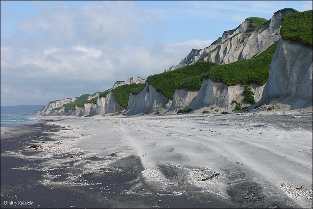 Russia, Iturup / Остров Итуруп: Белые скалы