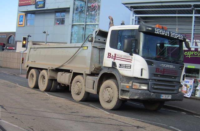 WX06BFV Scania