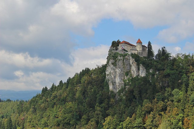 bled-castle-on-hill