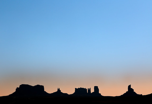 Arizona: Monument Valley@bluehour