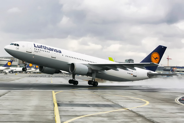 Lufthansa Airbus 300-600 departing FRA (D-AIAN)