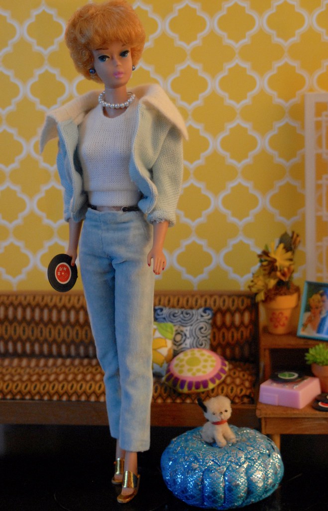 Vintage Bubblecut Barbie | Barbie is wearing 