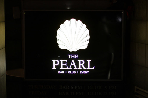 JOLIE Beauty Nights at The Pearl Bar Club Lounge Berlin VIP Samsung 1und1 White Seco Party Berlin fashionblogger Ricarda Schernus cats & dogs 6