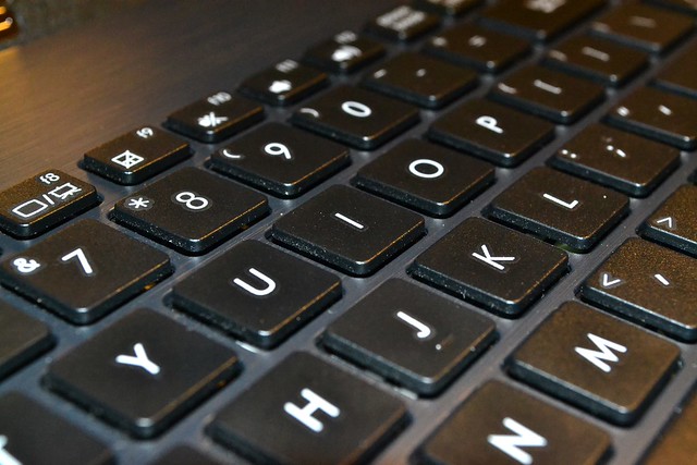ASUS i7 Notebook Keyboard