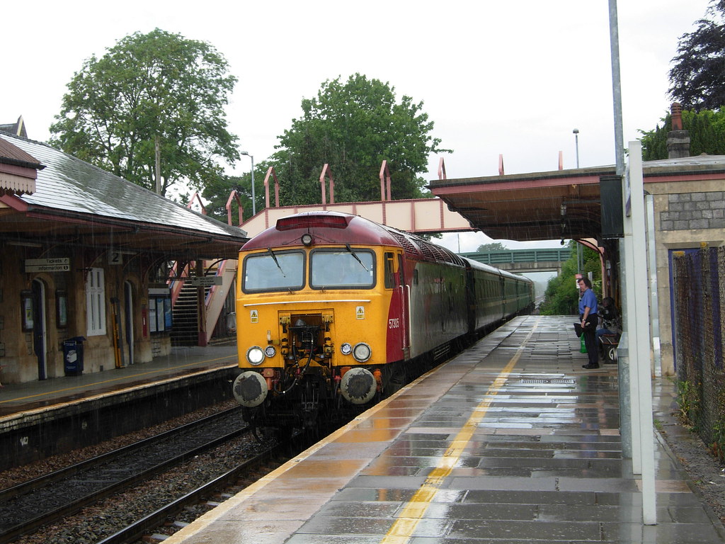 Flickr Yatton Yatton 57305 June 2010 | 57305 arrives at a rainy Yatton wit… | Flickr