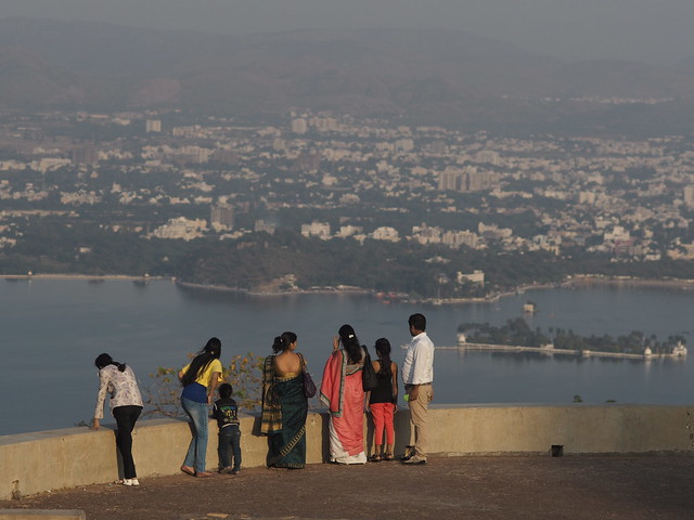 Udaipur: View from Monsoon Palace to Fateh Sagar Lake See