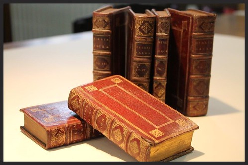 Ensemble de bibles éditées en France au 17ème siècle