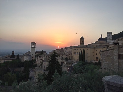 Assisi. by coloreda24, Tramonto ad Assisi - sunset in Assisi.umbria perugia assisi 2016