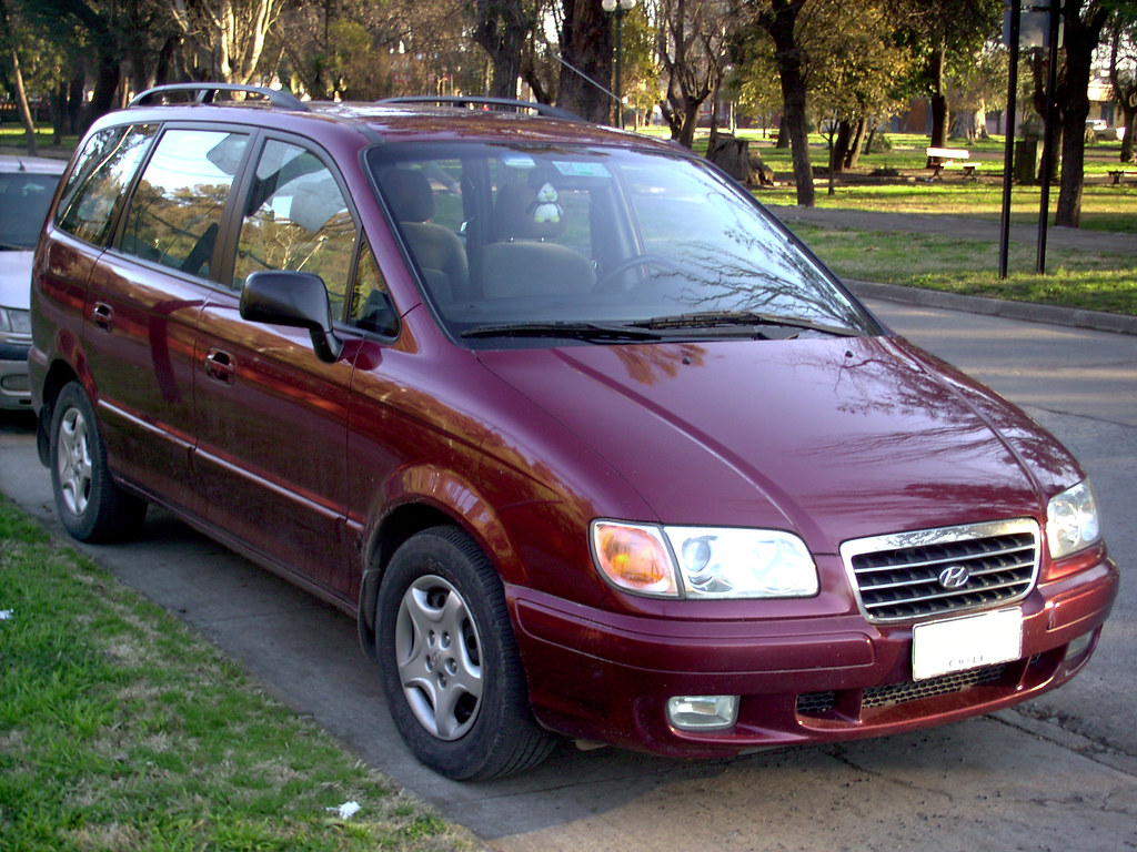 Image of Hyundai Trajet GL 2.0 2001