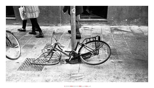 Vendo bici quasi nuova | M7, Summicron-M 35/2, Ilford FP4+, … | Flickr