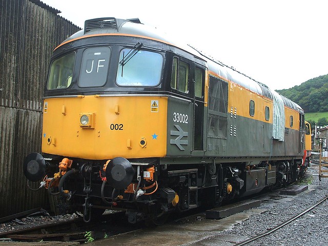 33002 {Sea King} at Buckfastleigh, South Devon Railway