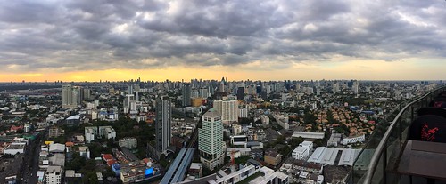 iphoneography docadvert panorama evening skyline rooftopbar bangkok ollikramp thailand