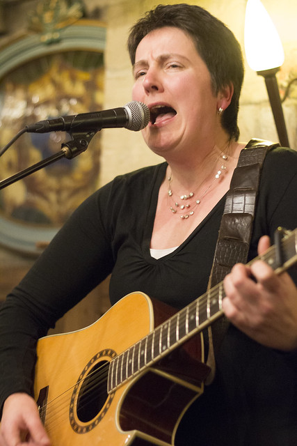 Singer- songwritermiddag Café de Tuymelaer - 18-01-2015 - Barbele-2