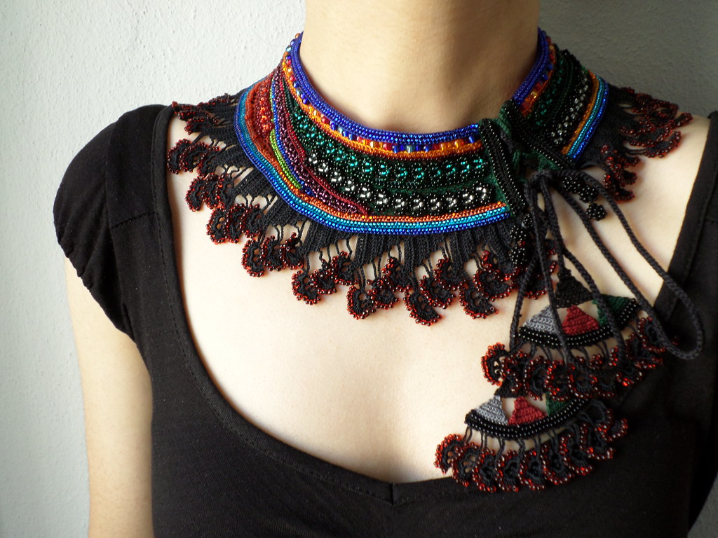 beaded crochet - collar necklace with black, orange, red, … | Flickr