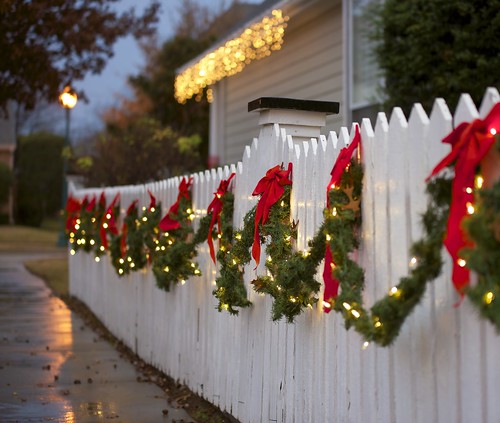 Christmas Garland & Bows (351/365) | Dan Huntley | Flickr