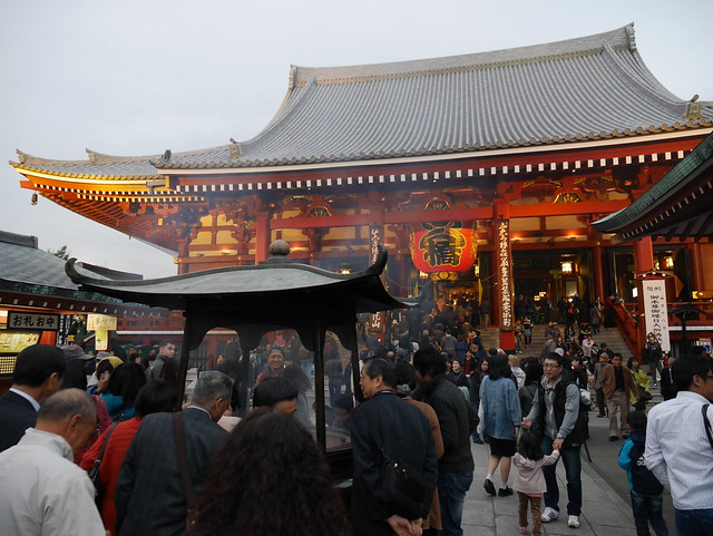 浅草寺本堂Senso-ji temple