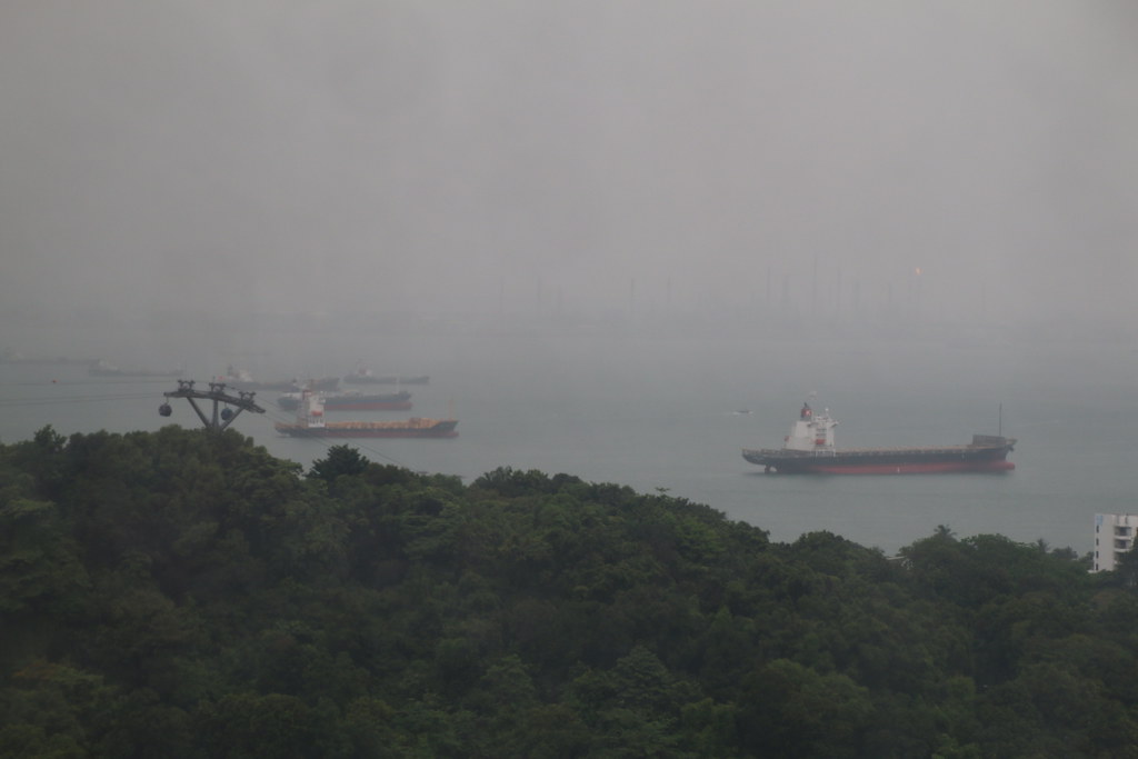 Ships in the Port of Singapore from the Sentosa Island (Si… - Flickr