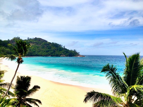 ocean blue sea sky seascape tree beach clouds seaside outdoor palm seychelles iphone