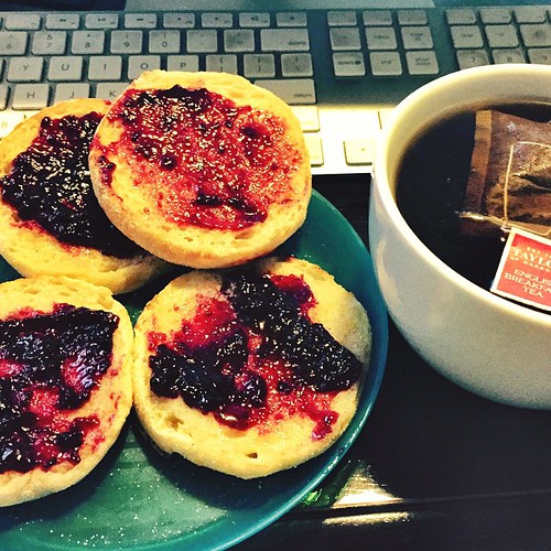 Blackberry English Muffins and English Breakfast Tea - #Telecommuting