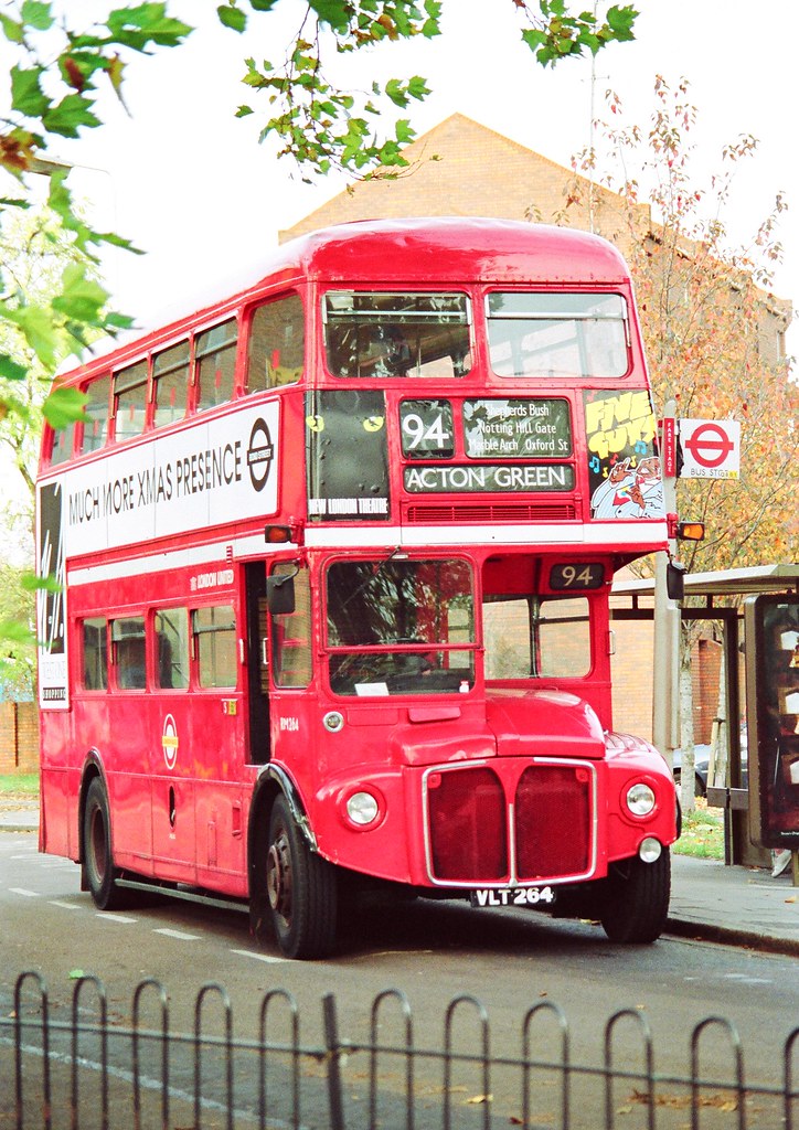 Early RM264 (VLT264) rests at Acton Green on Route 94