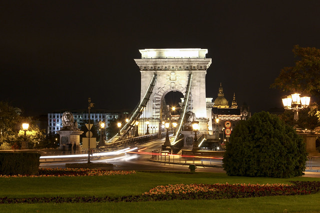 Chain Bridge with traffic at night - viewed from the Clarck Adam square