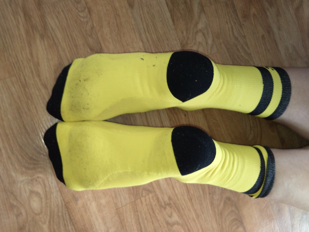 Mavic Crossmax socks - underside-left & right spesific socks