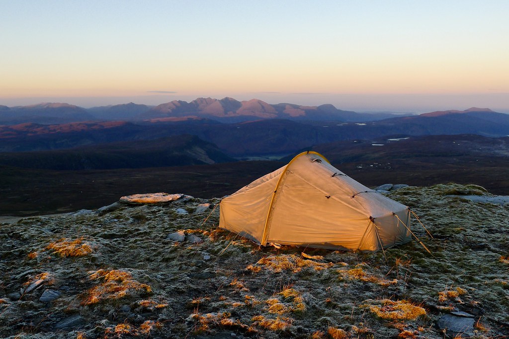 Frosty tent and An Teallach
