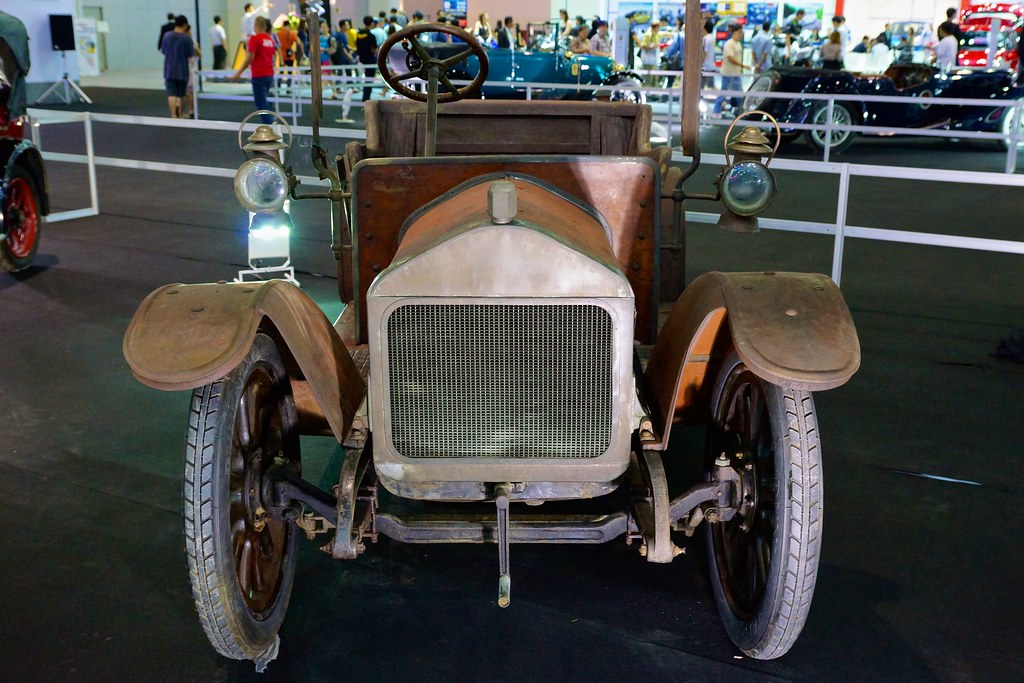 1909 Wolseley Siddeley classic car at the 31st Thailand International Motor Expo