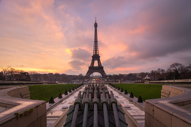 Eiffel Tower at sunrise — Paris, France