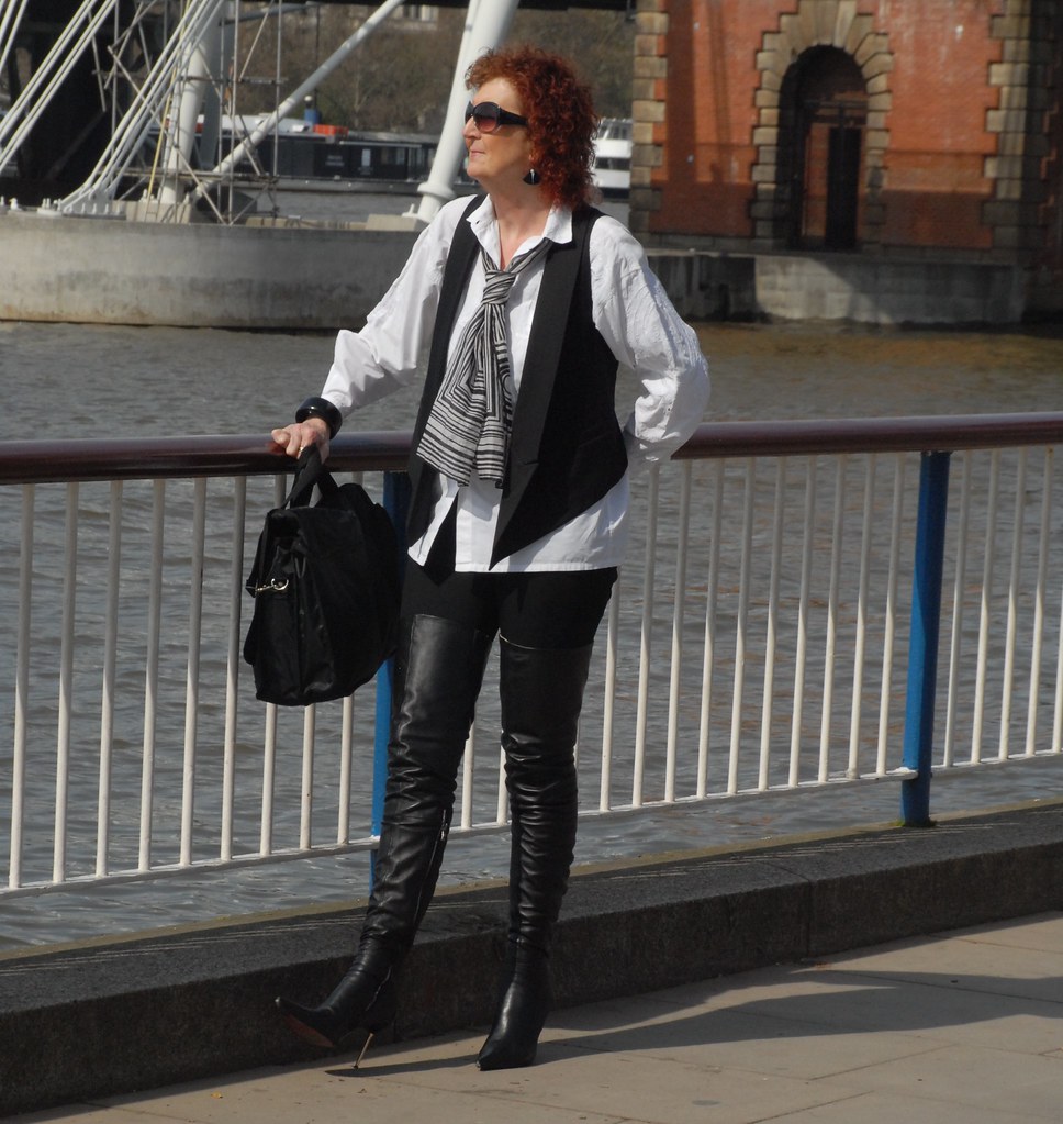 FlissCarousel10 | Fliss walking thro london in thigh boots | Charlie ...